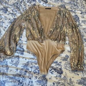 SHEIN Gold Sequin Plunge V-Neck Bodysuit